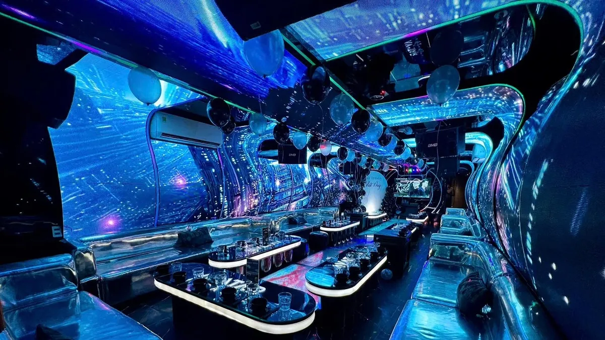 호치민 가라오케 TOP 16 KTV 업체 커버 이미지