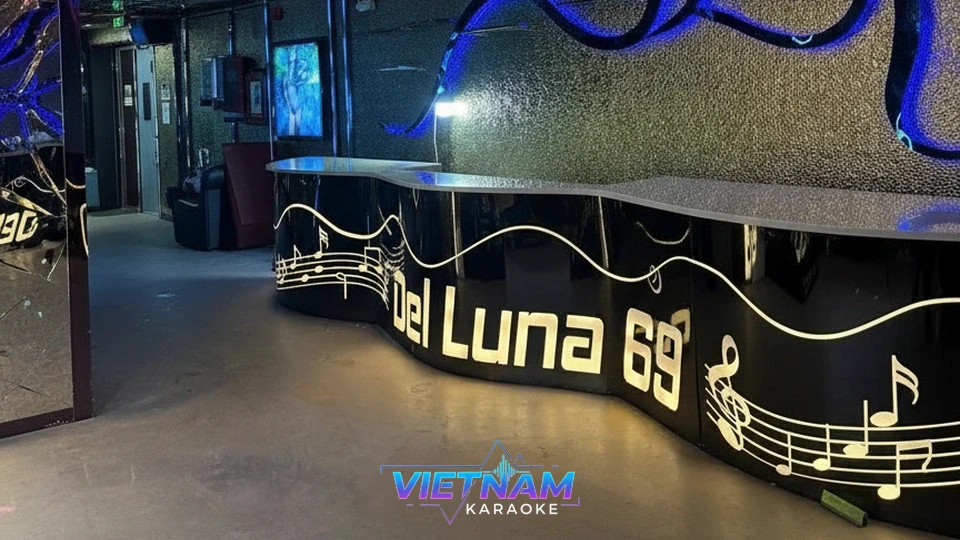 델루나 가라오케 안내 데스크