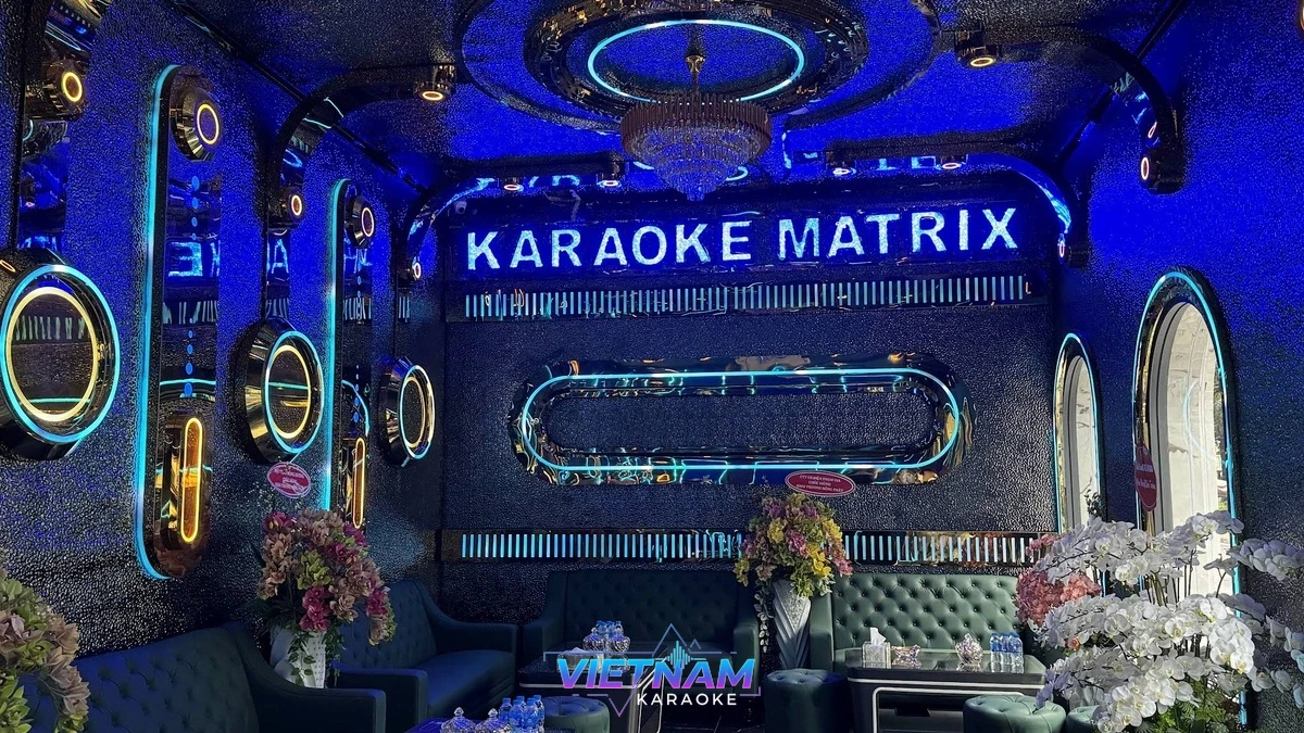 호치민 매트릭스 가라오케 커버 이미지