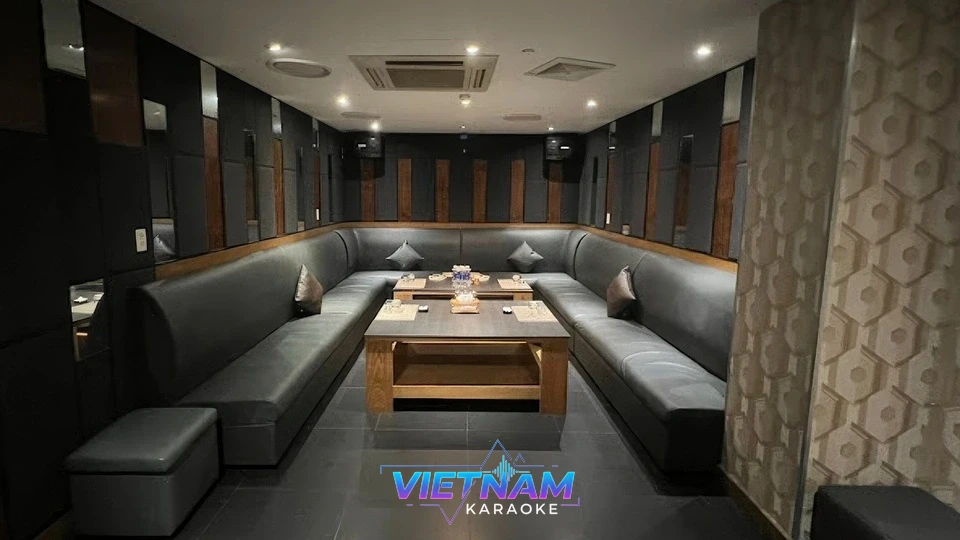 고급 가죽 소파 우드 테이블