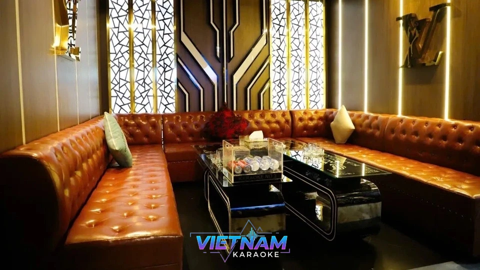 고급스러운 가죽 소파 룸 내부